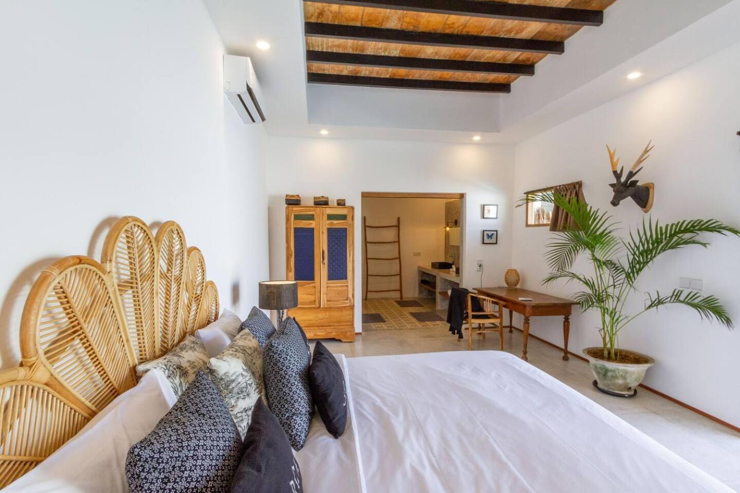 By Dreamawaybali Villa *